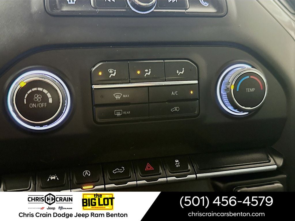 2022 Chevrolet Silverado 1500 4WD Crew Cab Short Bed Custom