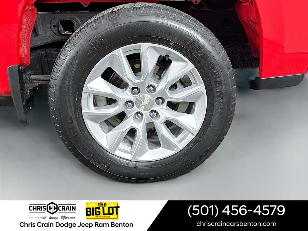 2022 Chevrolet Silverado 1500 4WD Crew Cab Short Bed Custom