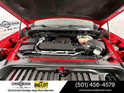 2023 Chevrolet Silverado 1500 4WD Crew Cab Short Bed Custom