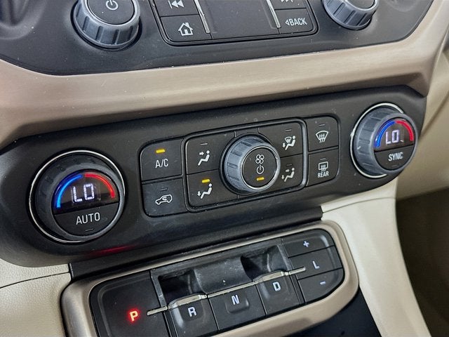 2023 GMC Acadia AWD Denali