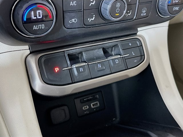 2023 GMC Acadia AWD Denali