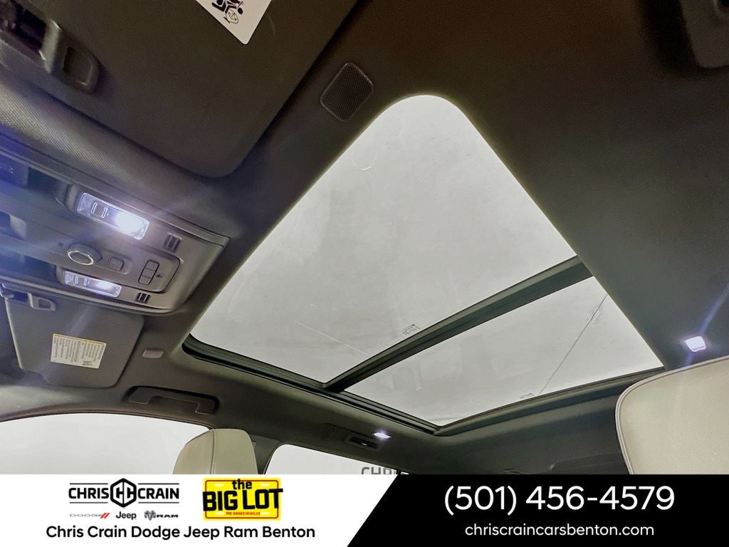 2023 GMC Yukon XL 4WD SLT