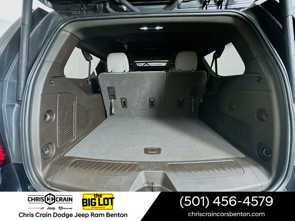 2023 GMC Yukon XL 4WD SLT