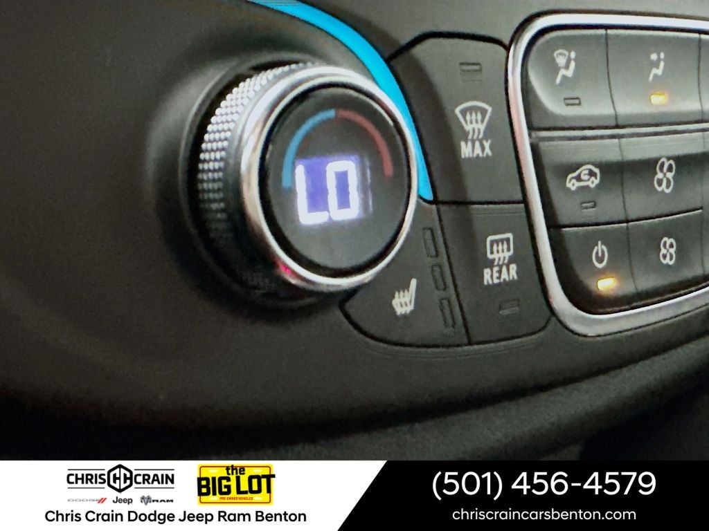 2023 Chevrolet Traverse AWD LT Cloth