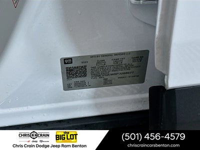 2023 Chevrolet Traverse AWD LT Cloth