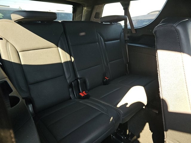 2025 Chevrolet Suburban 4WD Z71