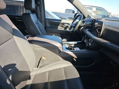 2025 Chevrolet Suburban 4WD Z71