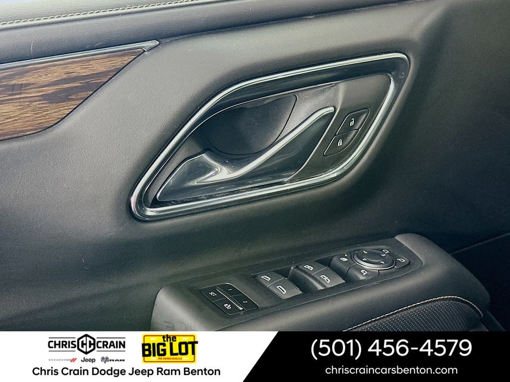 2023 Chevrolet Suburban 4WD Premier