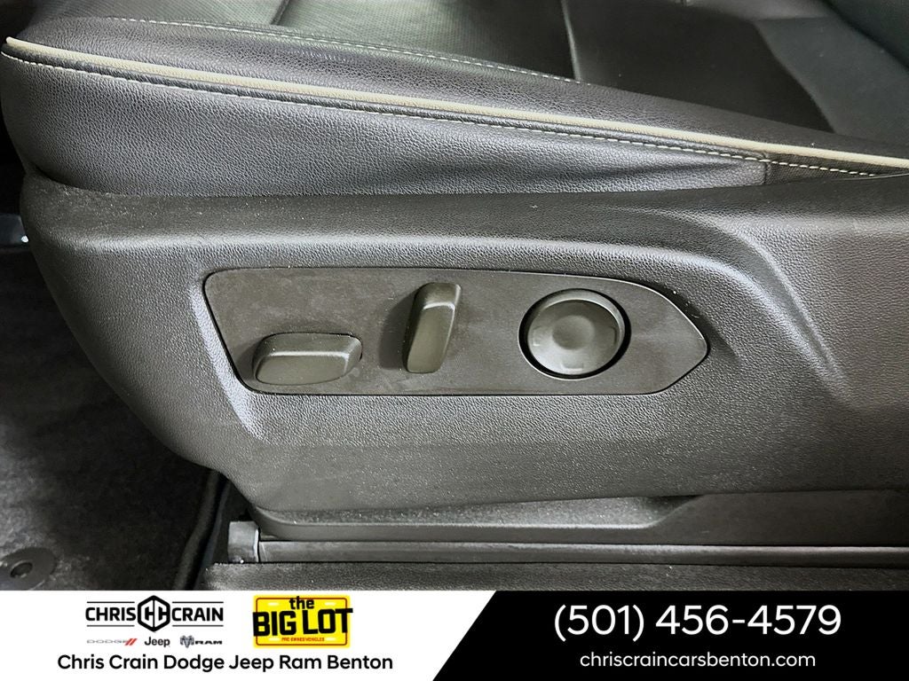 2023 Chevrolet Suburban 4WD Premier