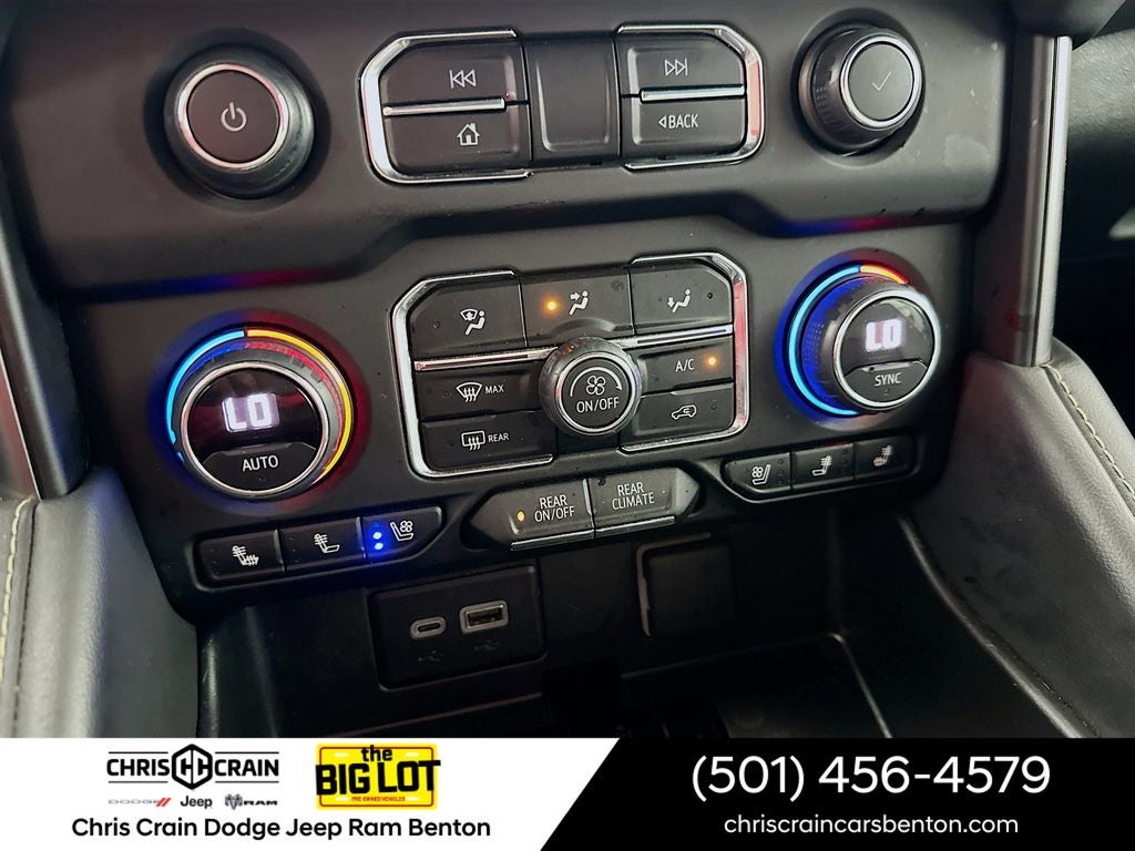 2023 Chevrolet Suburban 4WD Premier