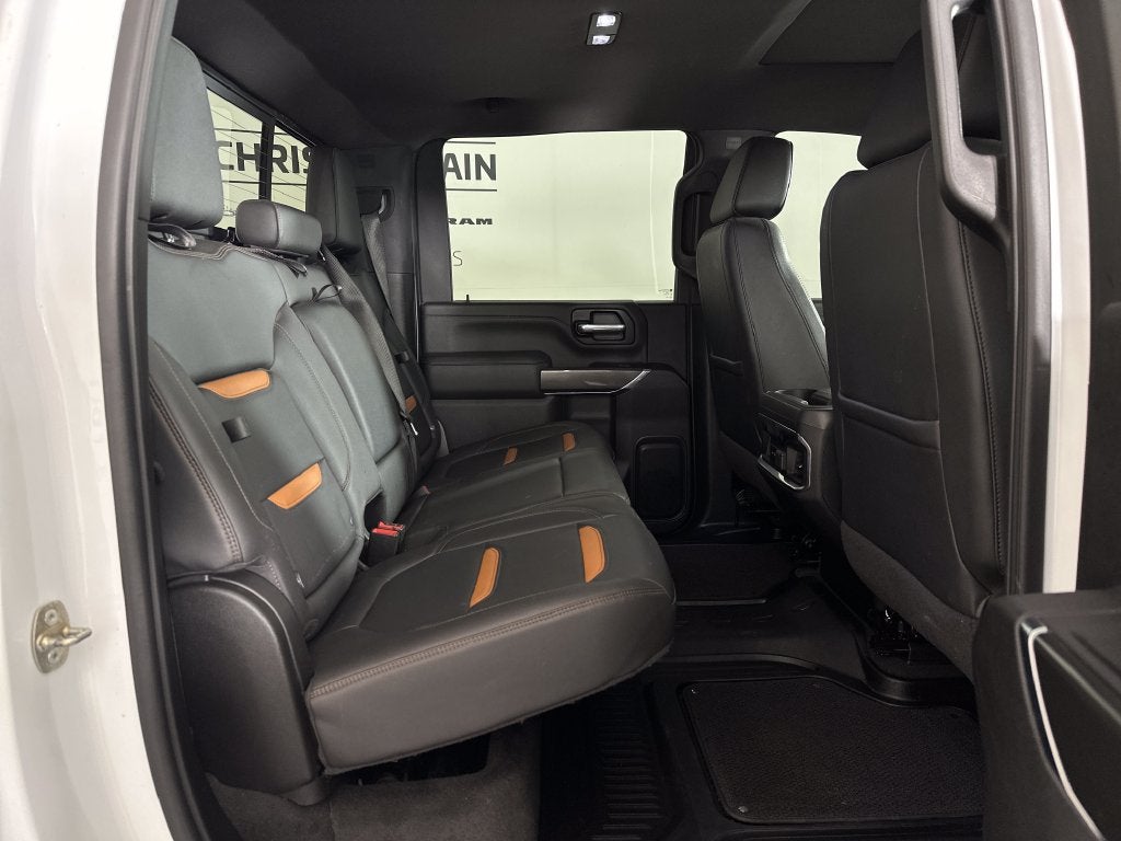 2022 GMC Sierra 2500HD 4WD Crew Cab Standard Bed AT4