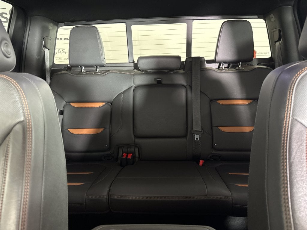 2022 GMC Sierra 2500HD 4WD Crew Cab Standard Bed AT4