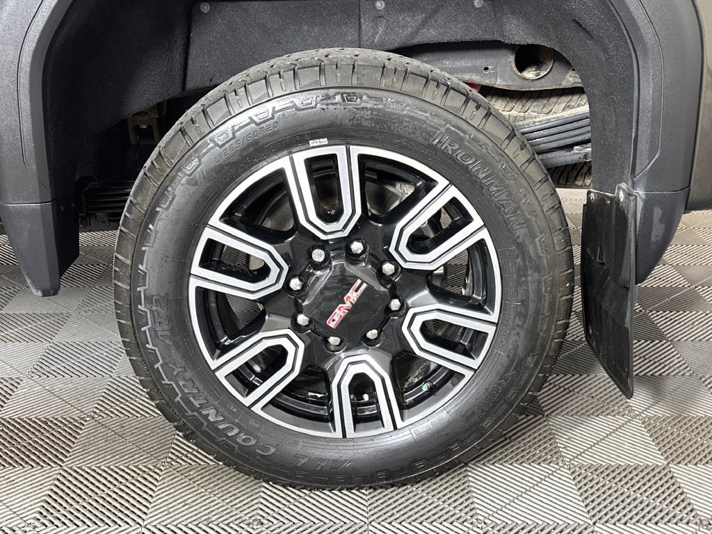 2022 GMC Sierra 2500HD 4WD Crew Cab Standard Bed AT4