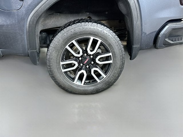 2022 GMC Sierra 1500 Limited 4WD Crew Cab Short Box AT4