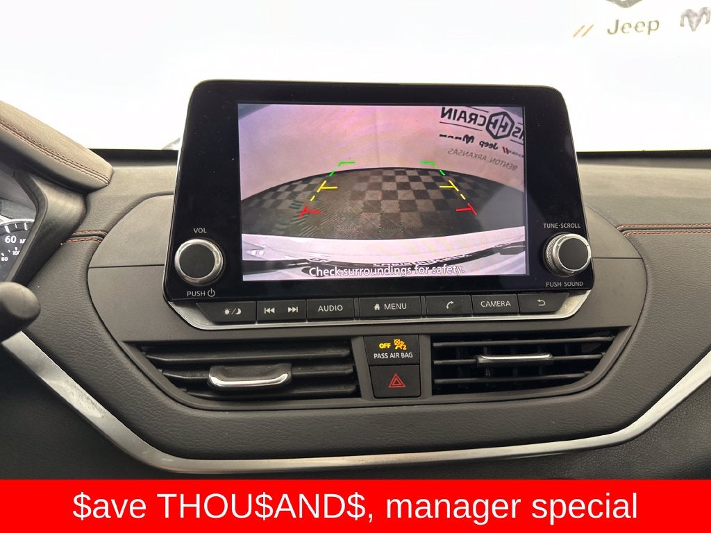 2022 Nissan Altima SR FWD
