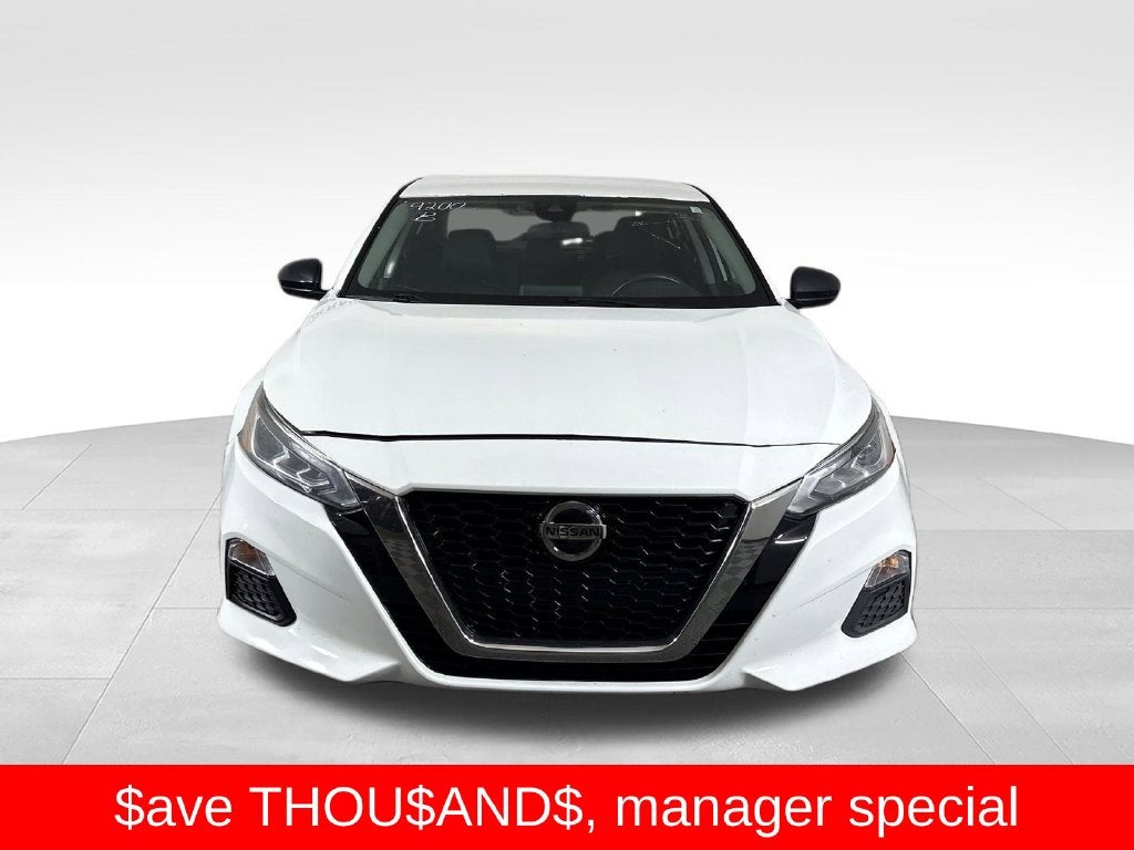 2022 Nissan Altima SR FWD