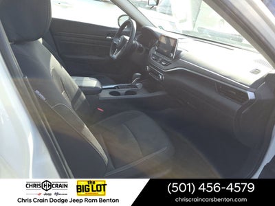 2025 Nissan Altima SV FWD