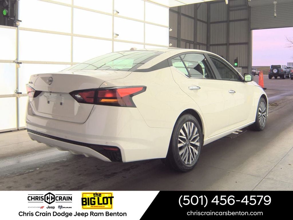 2025 Nissan Altima SV FWD