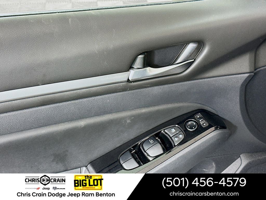 2023 Nissan Altima SV FWD