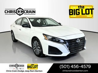 2025 Nissan Altima SV FWD
