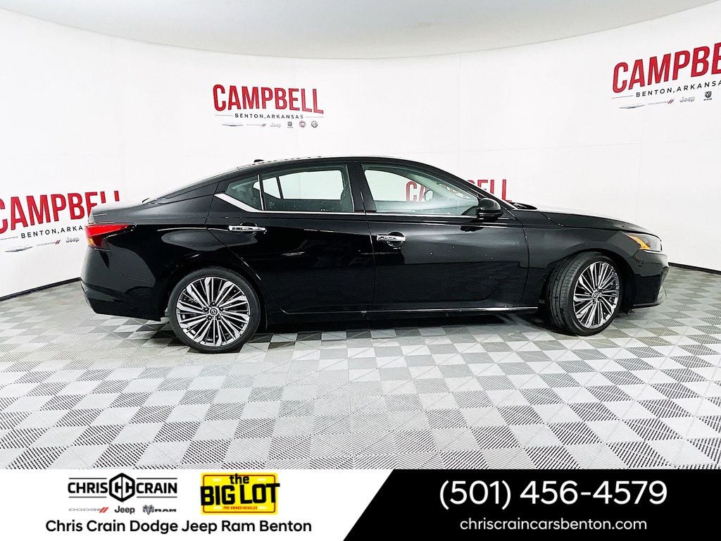 2023 Nissan Altima SL FWD