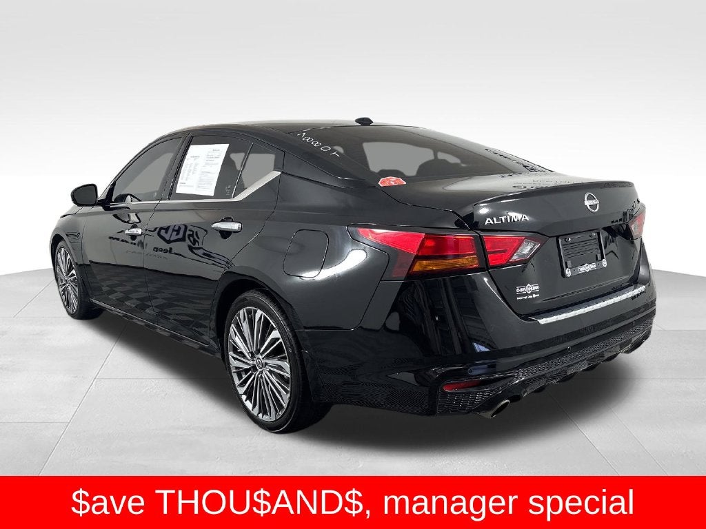 2023 Nissan Altima SL FWD