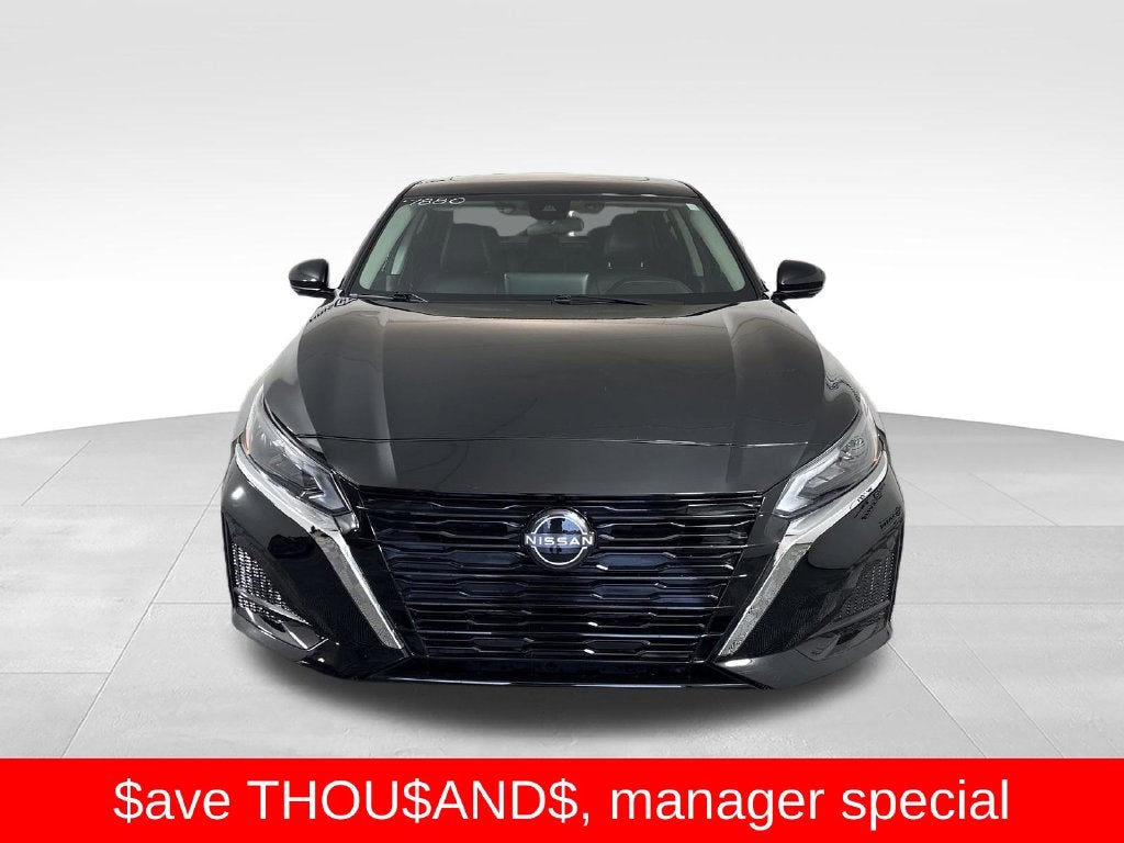 2023 Nissan Altima SL FWD
