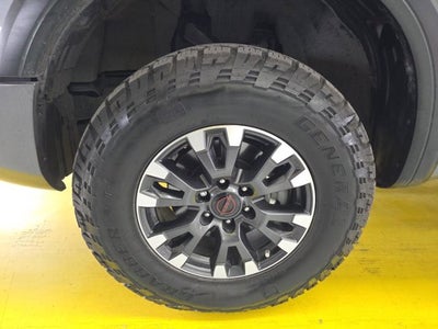 2023 Nissan TITAN Crew Cab PRO-4X 4x4