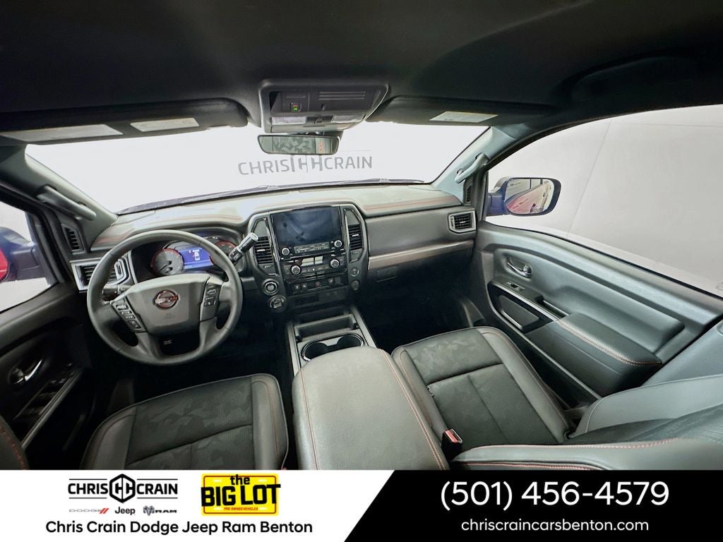 2024 Nissan TITAN Crew Cab PRO-4X 4x4