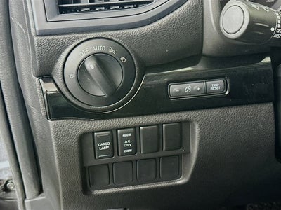 2024 Nissan TITAN Crew Cab SV 4x4