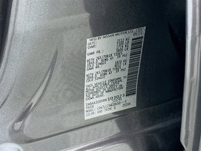 2024 Nissan TITAN Crew Cab SV 4x4