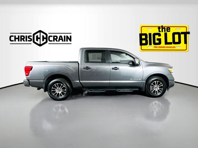 2024 Nissan TITAN Crew Cab SV 4x4