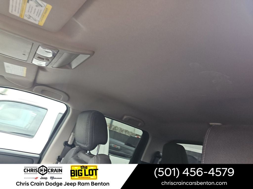 2022 Nissan Frontier Crew Cab SV 4x2