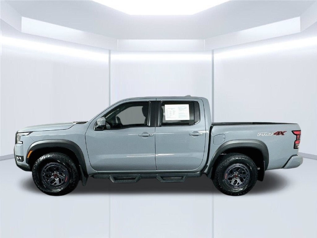 2025 Nissan Frontier Crew Cab PRO-4X 4x4