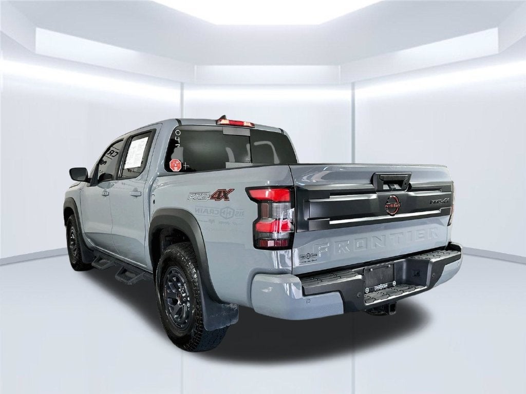 2025 Nissan Frontier Crew Cab PRO-4X 4x4