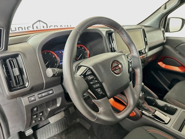 2025 Nissan Frontier Crew Cab PRO-4X 4x4