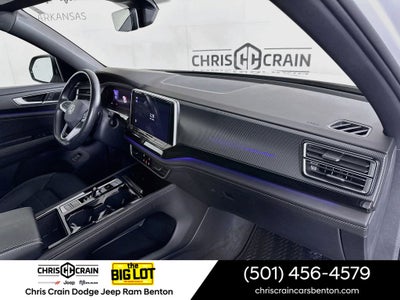 2025 Volkswagen Atlas Cross Sport 2.0T SEL R-Line Black