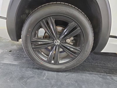 2023 Volkswagen Atlas 3.6L V6 SEL R-Line Black