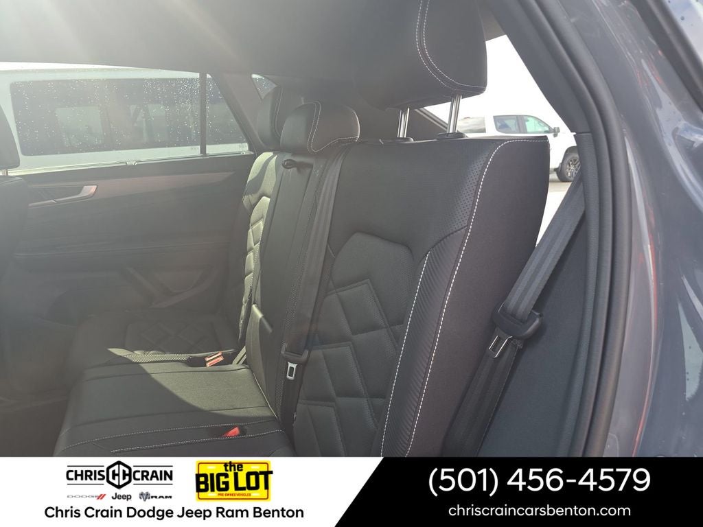 2025 Volkswagen Atlas Cross Sport 2.0T SE w/Technology