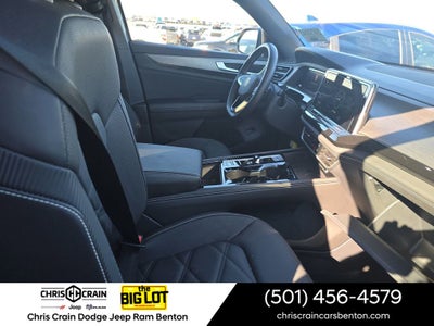 2025 Volkswagen Atlas Cross Sport 2.0T SE w/Technology