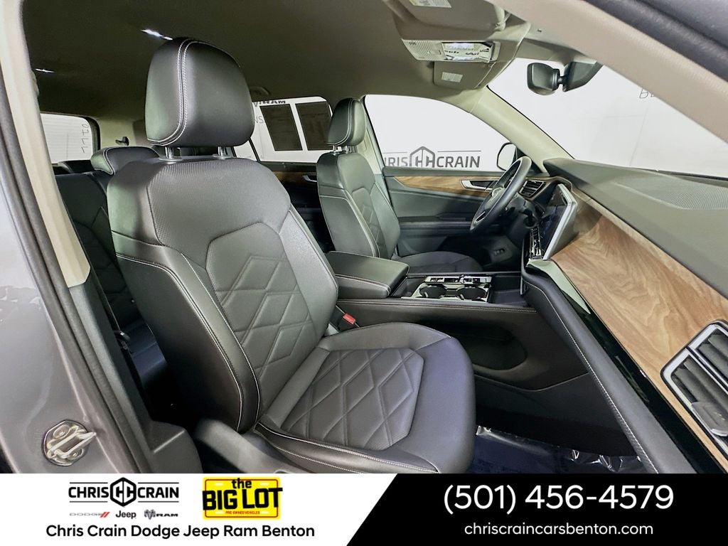 2024 Volkswagen Atlas 2.0T SE w/Technology