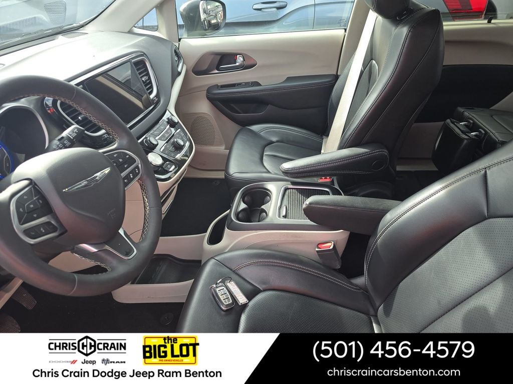 2023 Chrysler Pacifica Touring L