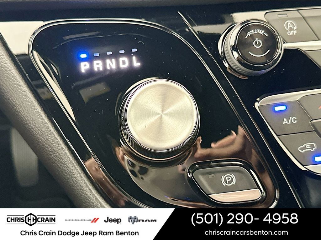 2026 Chrysler Voyager VOYAGER LX