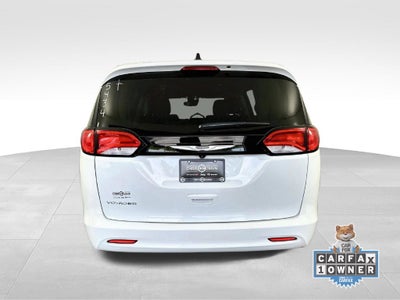 2024 Chrysler Voyager LX