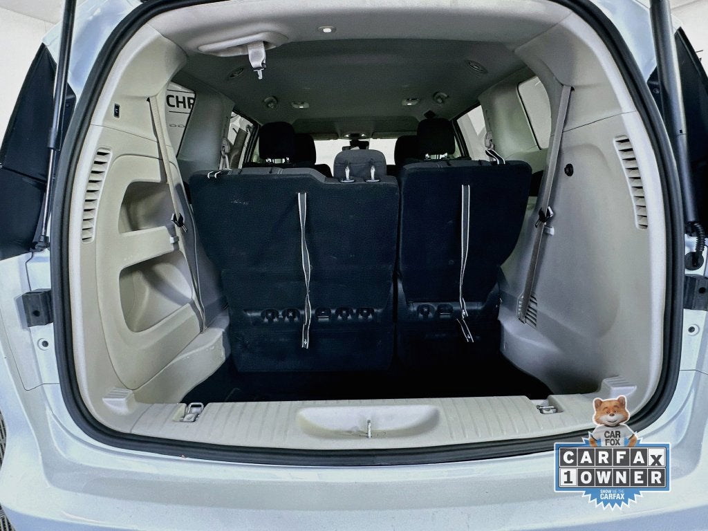 2024 Chrysler Voyager LX