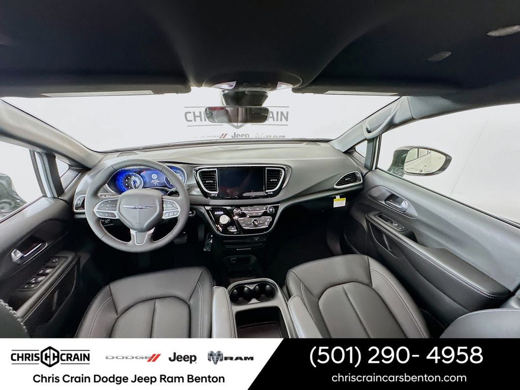 2026 Chrysler Voyager VOYAGER LX