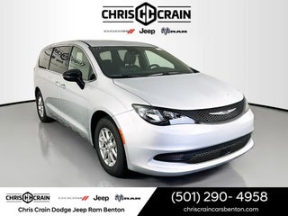 2026 Chrysler Voyager VOYAGER LX