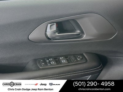 2026 Chrysler Voyager VOYAGER LX