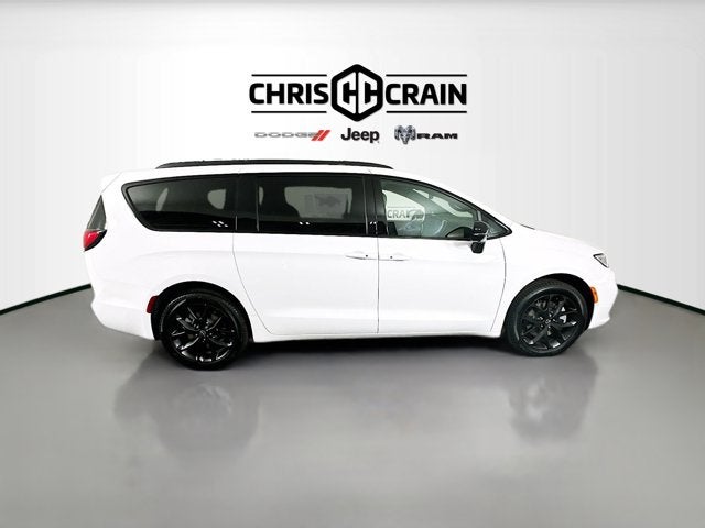 2026 Chrysler Pacifica PACIFICA LIMITED AWD