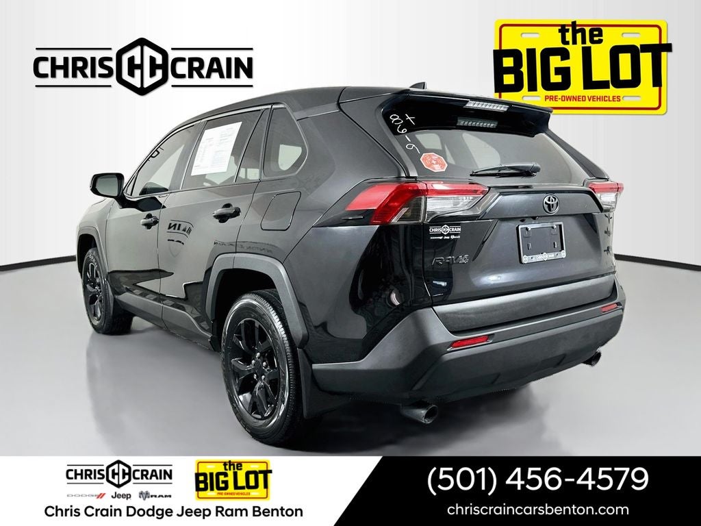 2024 Toyota RAV4 LE